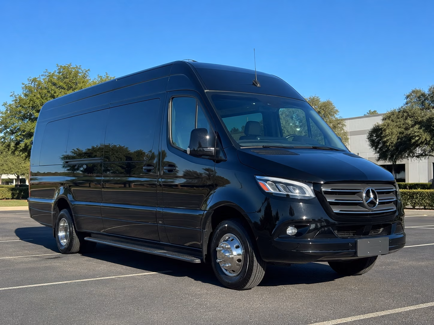 15 passenger sprinter van