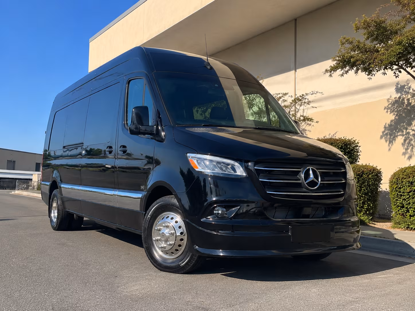 18 passenger sprinter van