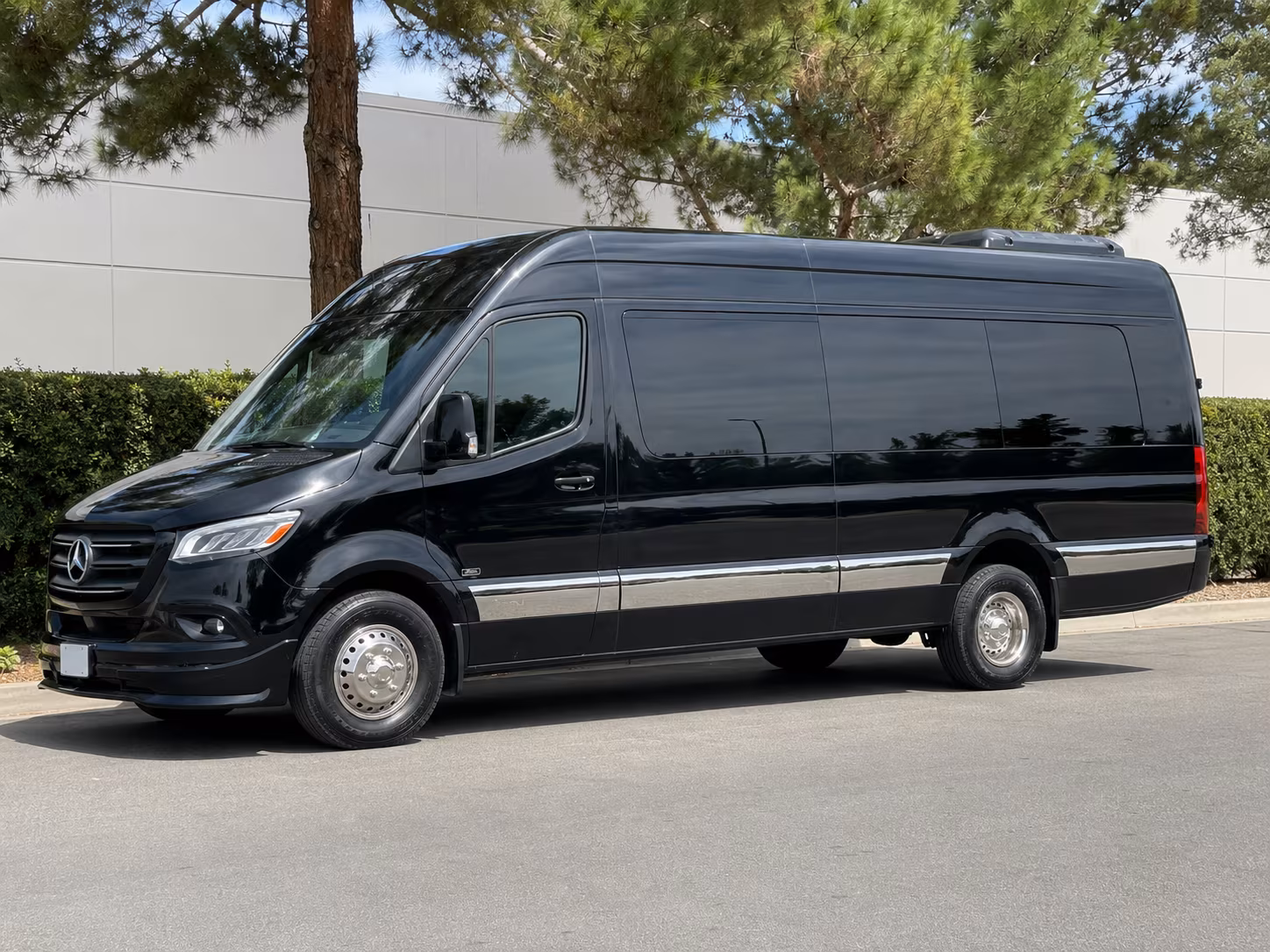find the perfect transportation for your next corporate event 4
